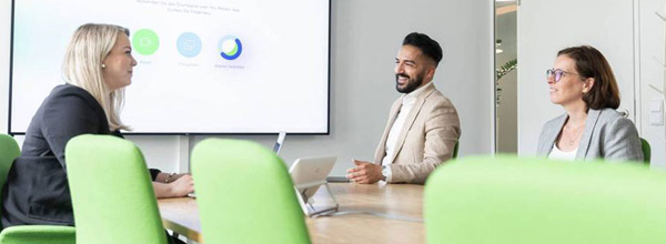 Entdecken Sie die Poly Microsoft Teams Rooms Kits.