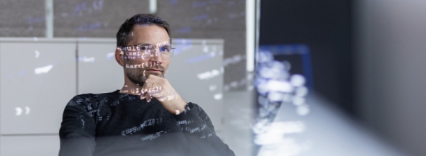 Low Code: Von High Performance profitieren dank intuitiver Anwendungsentwicklung.